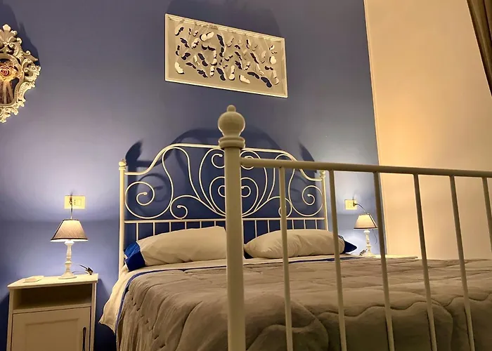 Vico Longo 25 - Ensuit Flat In The Heart Of