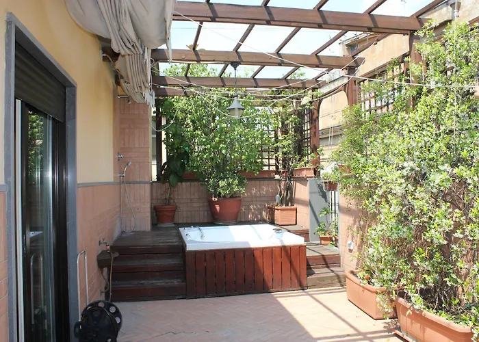 Resort: Hotel Suite Ares