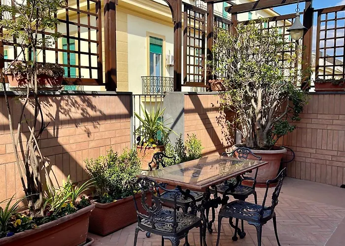 Resort: Hotel Suite Ares